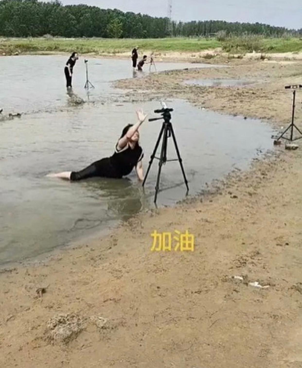 imulated Drowning. Zhengzhou Floods, 2021, China
